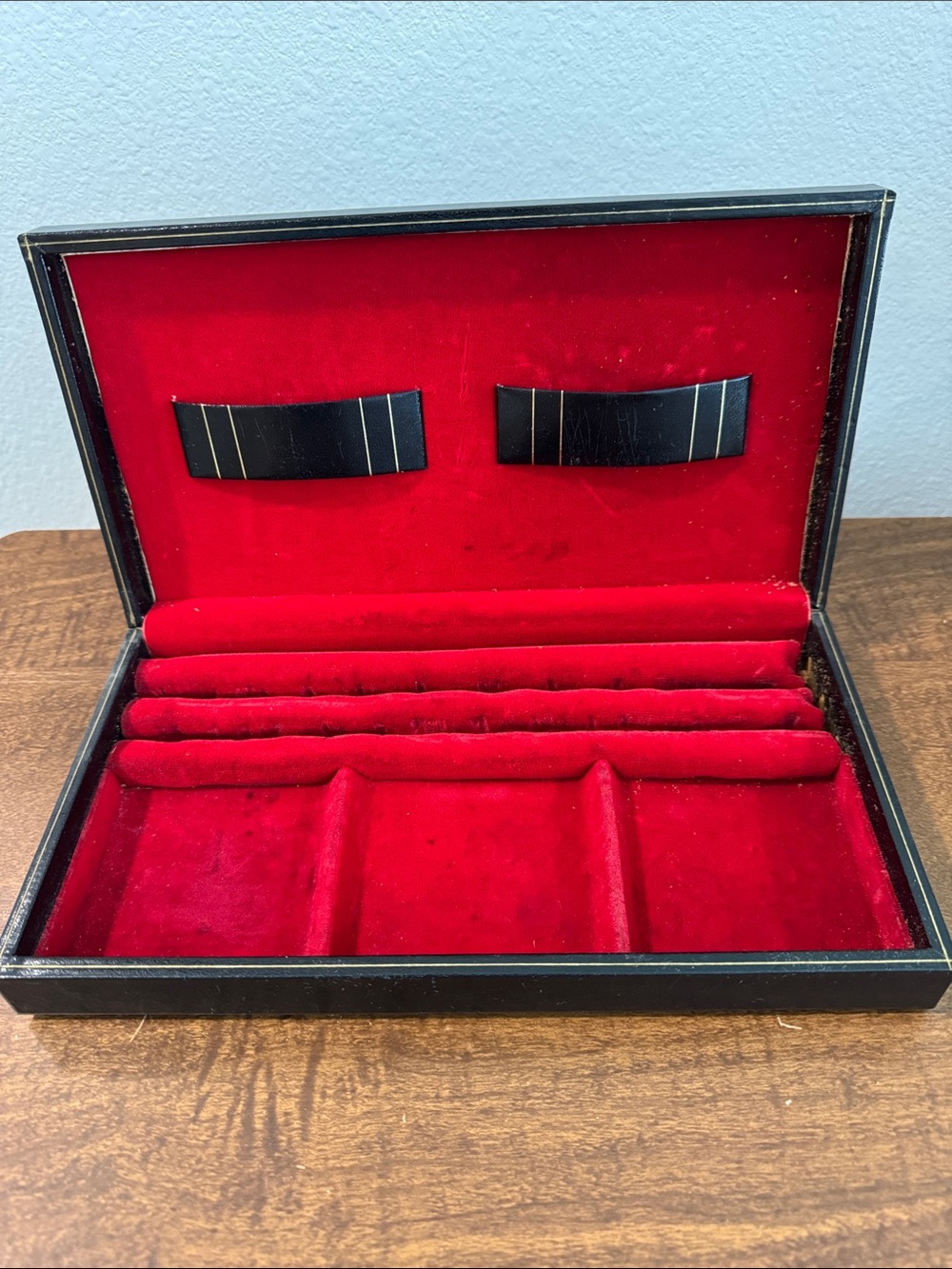 Men's Vintage Black Leather Valet Jewelry Organizer - Red Velvet Interior